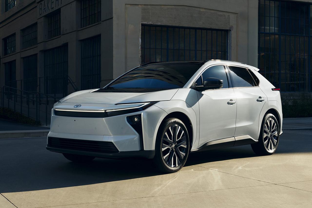 画像: 北米仕様はbZ4X改め「bZ」に車名変更する。日本での発売はソルテラと同じ頃か。