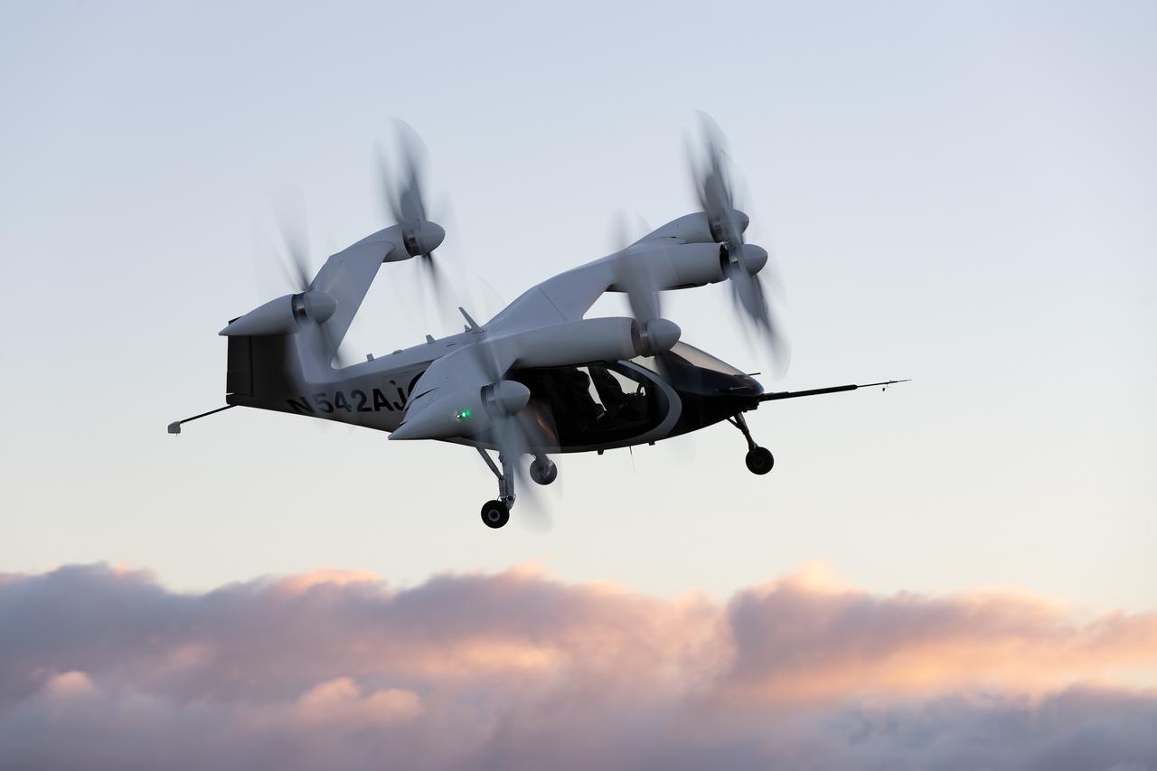 画像: 【Q&A】航空業界の略語「VTOL／STOL／UAM」って何？ 話題のドローンや空飛ぶクルマとの関係性は - スマートモビリティJP