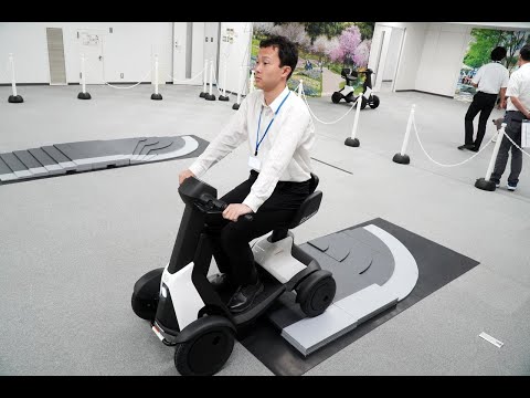 画像: 段差の乗り越えと後退するようす。（※後退シーンも等倍速です。）- YouTube youtu.be