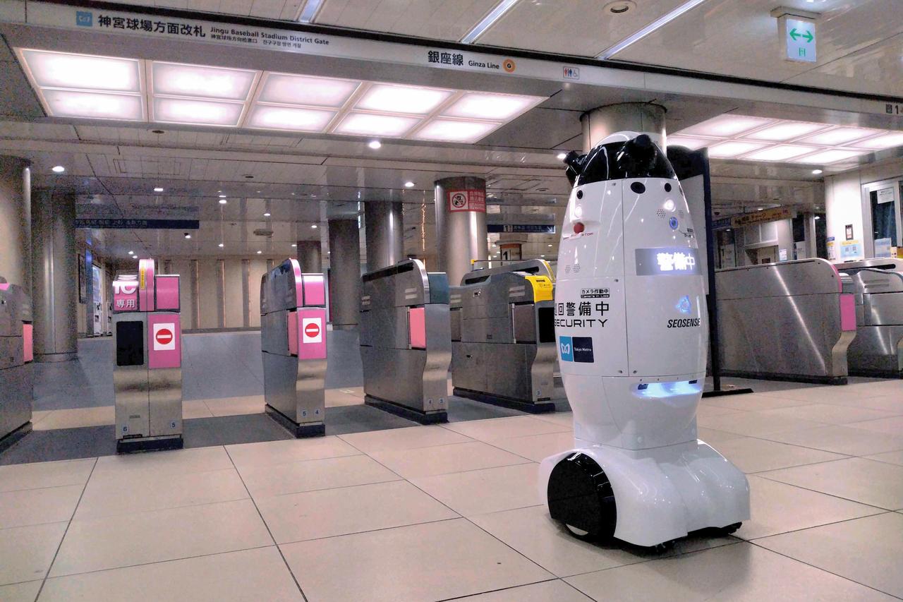 東京メトロが警備ロボット「SQ-2」の実証実験を開始。世界陸上
