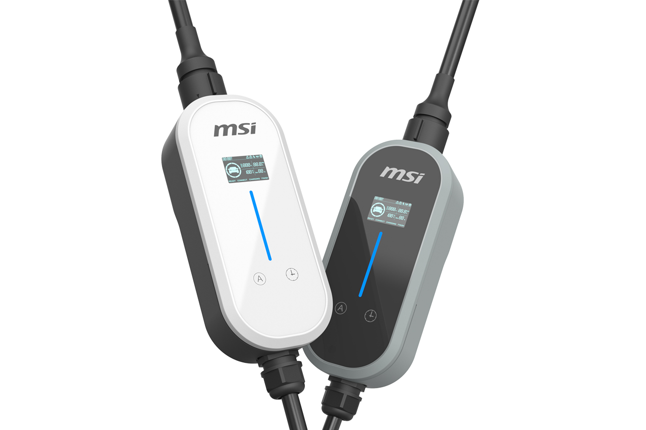 画像: 自宅は勿論、旅行先でも手軽に使えるよう設計された、ポータブルタイプのEV充電器。