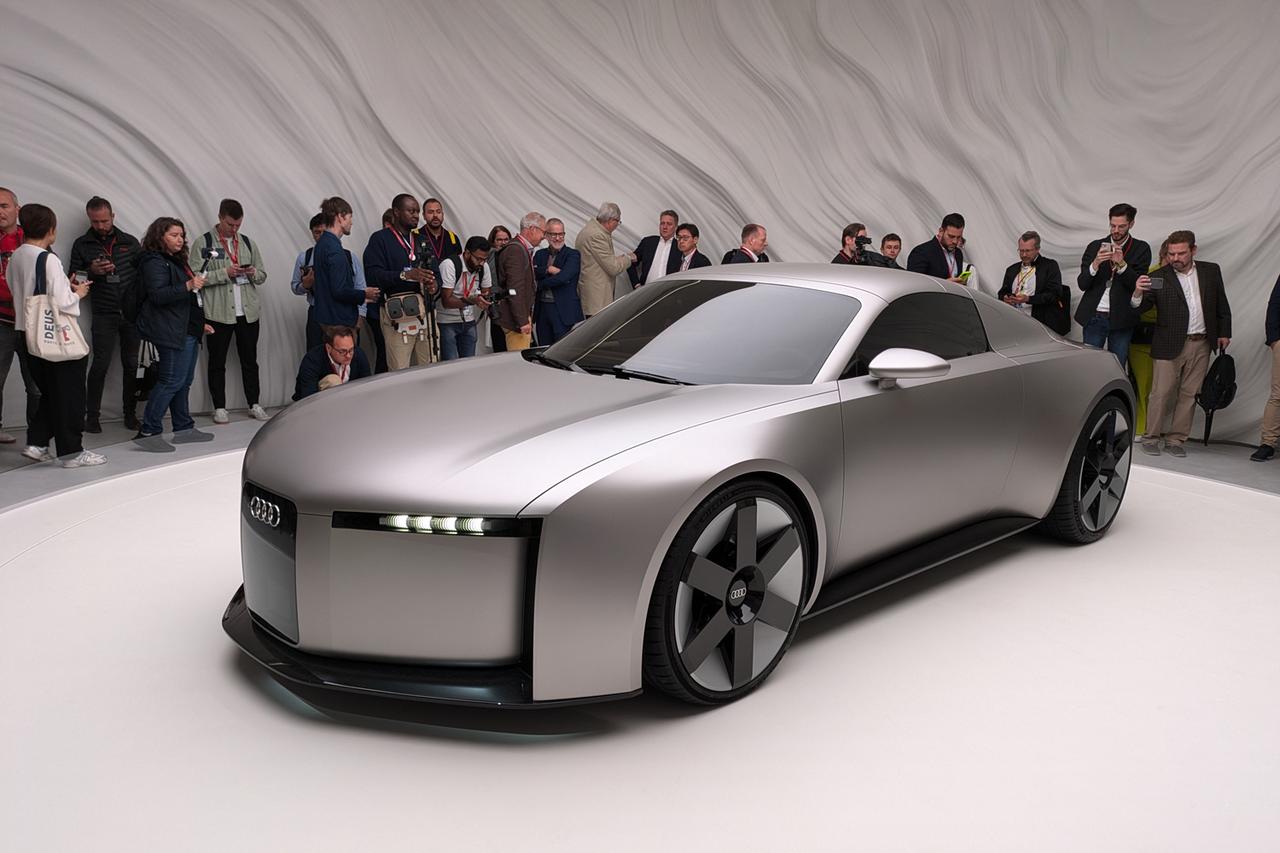 画像: アウディはオープンスペースのブースに「コンセプトC」を展示（撮影 筆者）