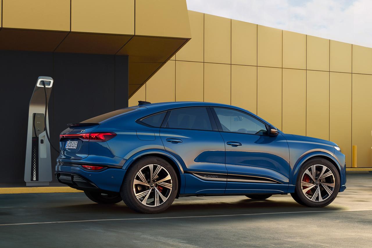 画像: アウディ Q6 e-tron シリーズにクーペルックSUVの「Q6 スポーツバック e-tron」追加。SモデルのSQ6も - スマートモビリティJP