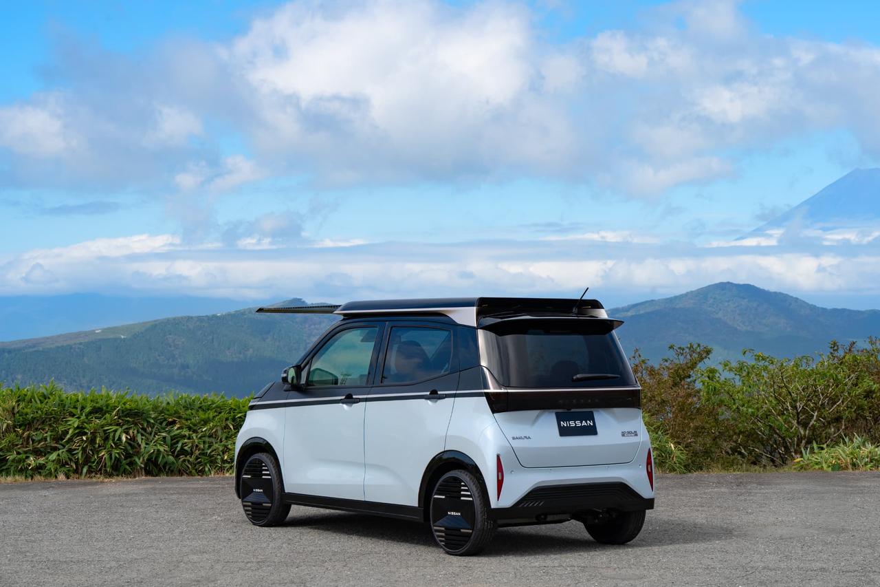 画像 : 2番目の画像 - 電動スライド式ソーラーシステム「Ao-Solar Extender（あおぞら エクステンダー）」 - スマートモビリティJP