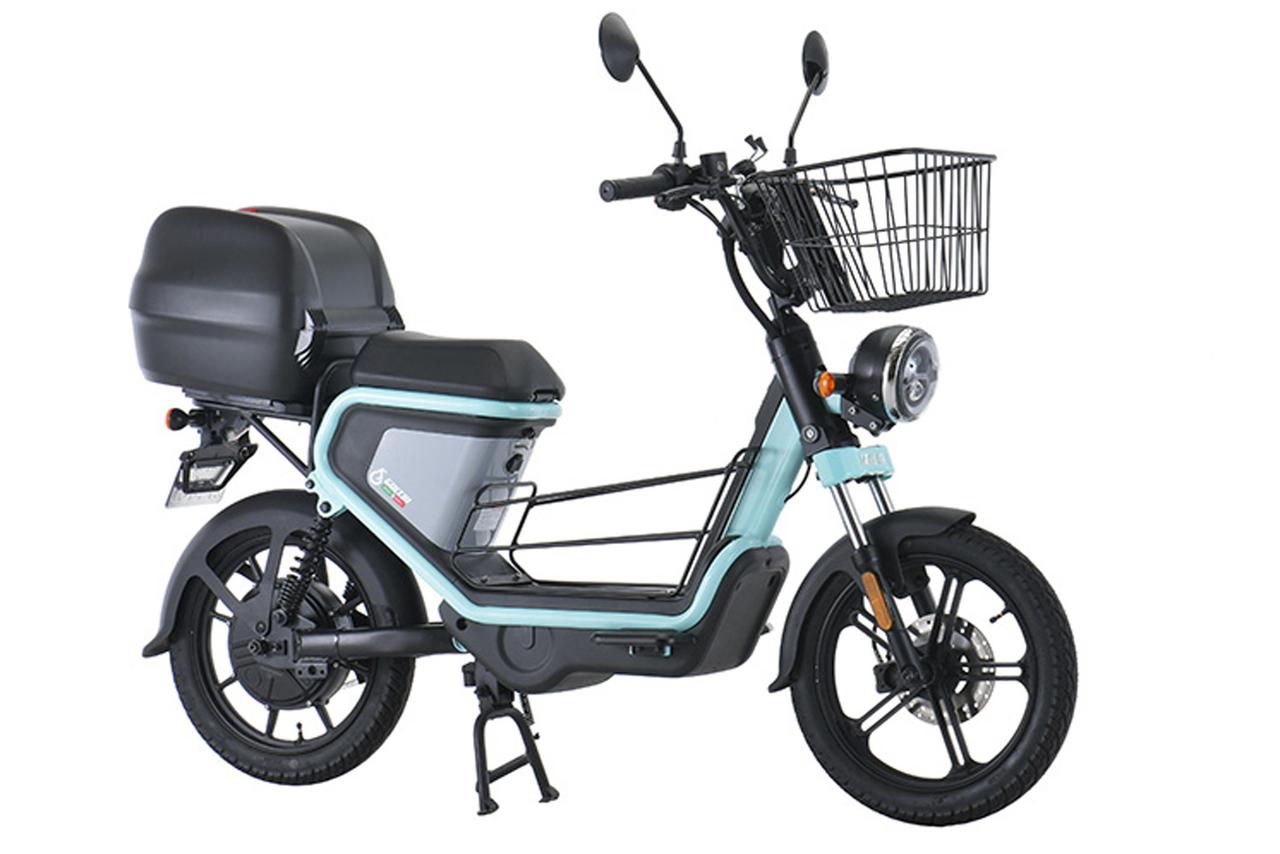 画像: 前モデル「GEV600」にオプションパーツを追加したようす（画像：プロト）