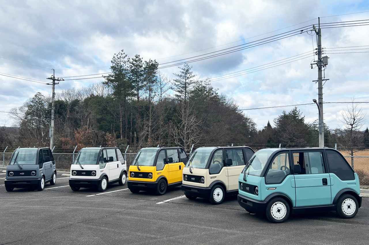 画像: 初期のカラーバリエーションは全5種類。写真左から「Keshizumi」「Gofun」「Himawari」「Torinoko」「Seiji」。