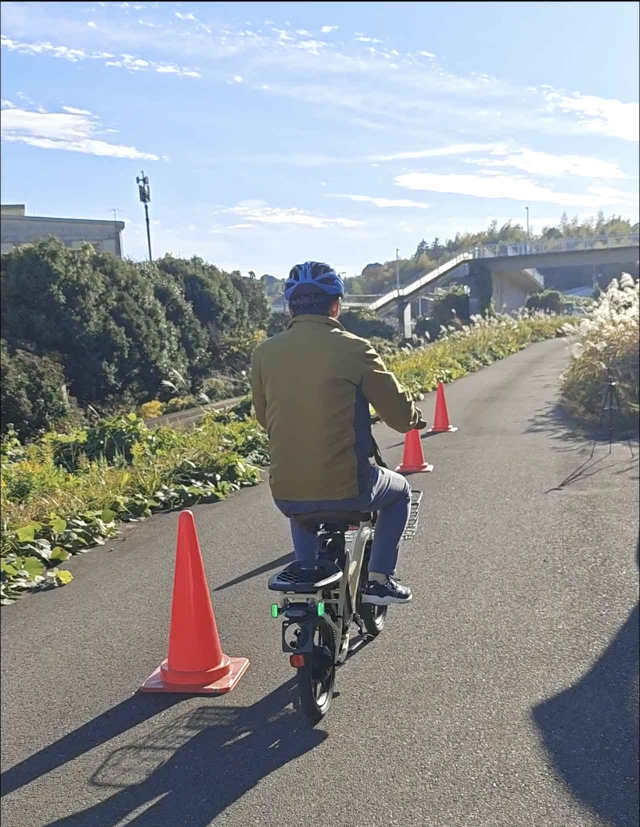 画像: 横浜にてアクティブシニアを中心とした実証テストを実施し、得られたフィードバックをもとに開発した。