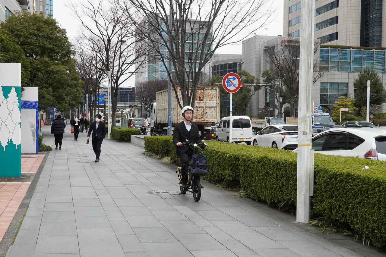 画像 : 2番目の画像 - MOPERO 4U - スマートモビリティJP