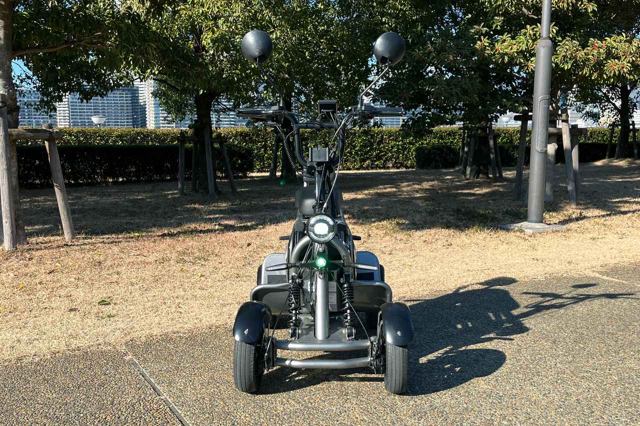 画像 : 2番目の画像 - ELEMOs - スマートモビリティJP