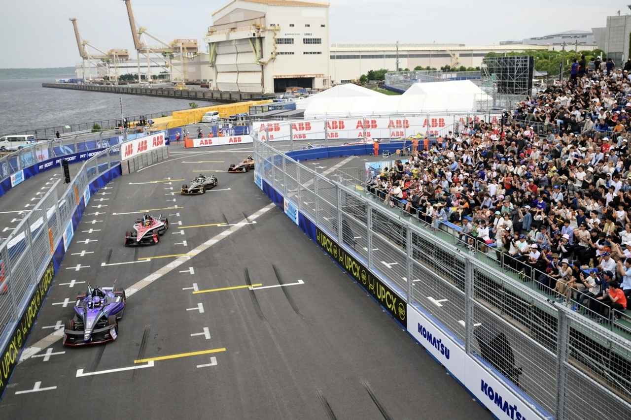 画像: 2日間で3万人が来場した2025年のTokyo E-Prix。母国凱旋の日産が悲願のTokyo E-PrixGP優勝を果たし、記念すべき大会となった。日本メーカーの大活躍に会場は盛り上がりを見せた。