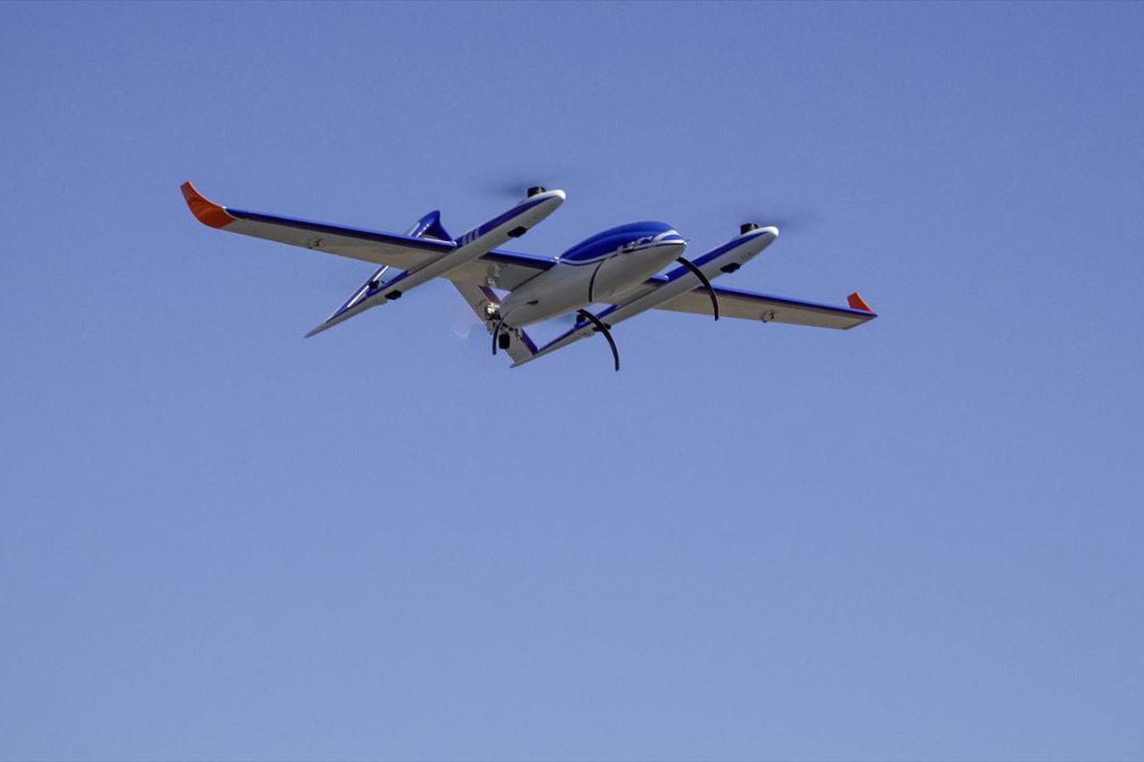 画像: 航続距離1000kmの高性能ドローン「テラ・ドルフィンVTOL」が初公開に - スマートモビリティJP