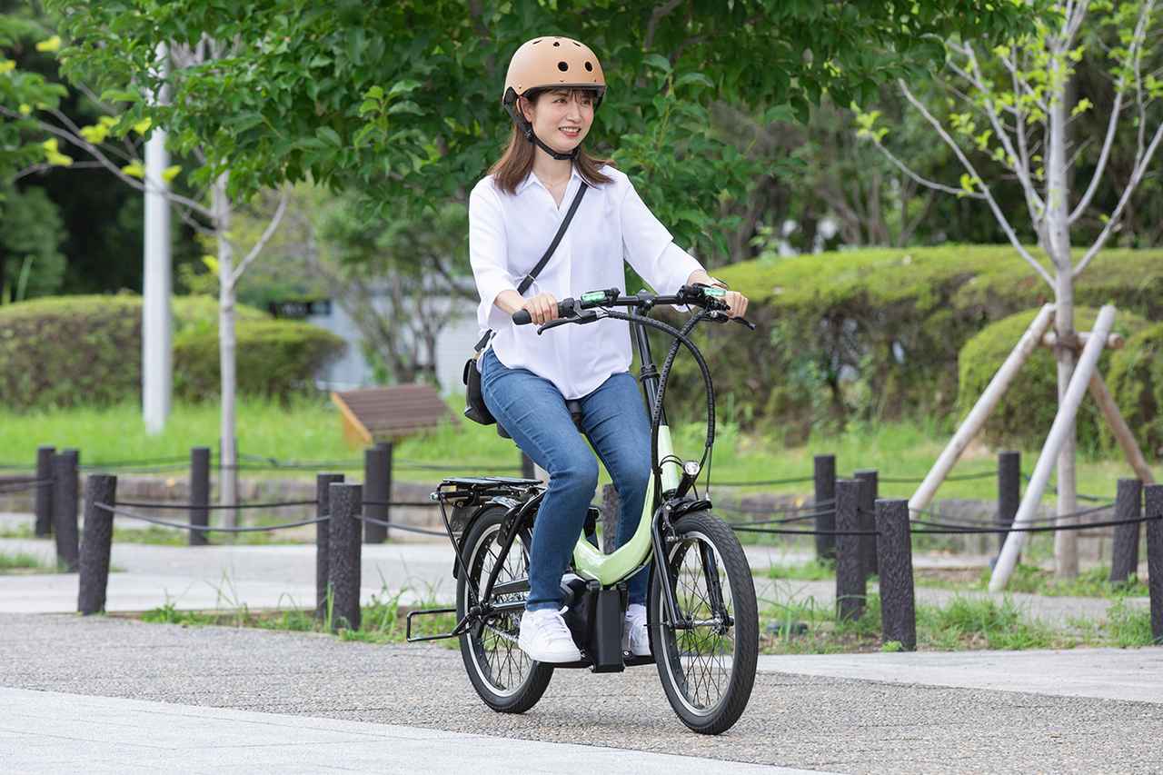 画像: パナソニックが20km／hの“こがない自転車”を開発。免許不要で乗れる電動バイク「MU（エムユー）」がまもなく登場 - スマートモビリティJP