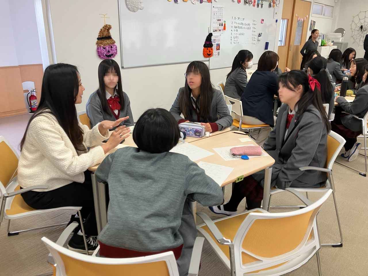 画像2: 北鎌倉女子学園中学3年生 グローバル特別授業実施!日立ヴァンタラによる社会貢献活動