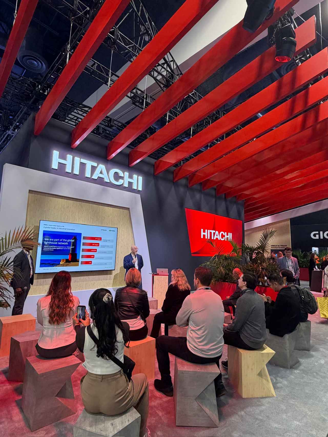 画像2: CES2026でHMAX by Hitachiを披露
ーグローバルで社会イノベーションを加速