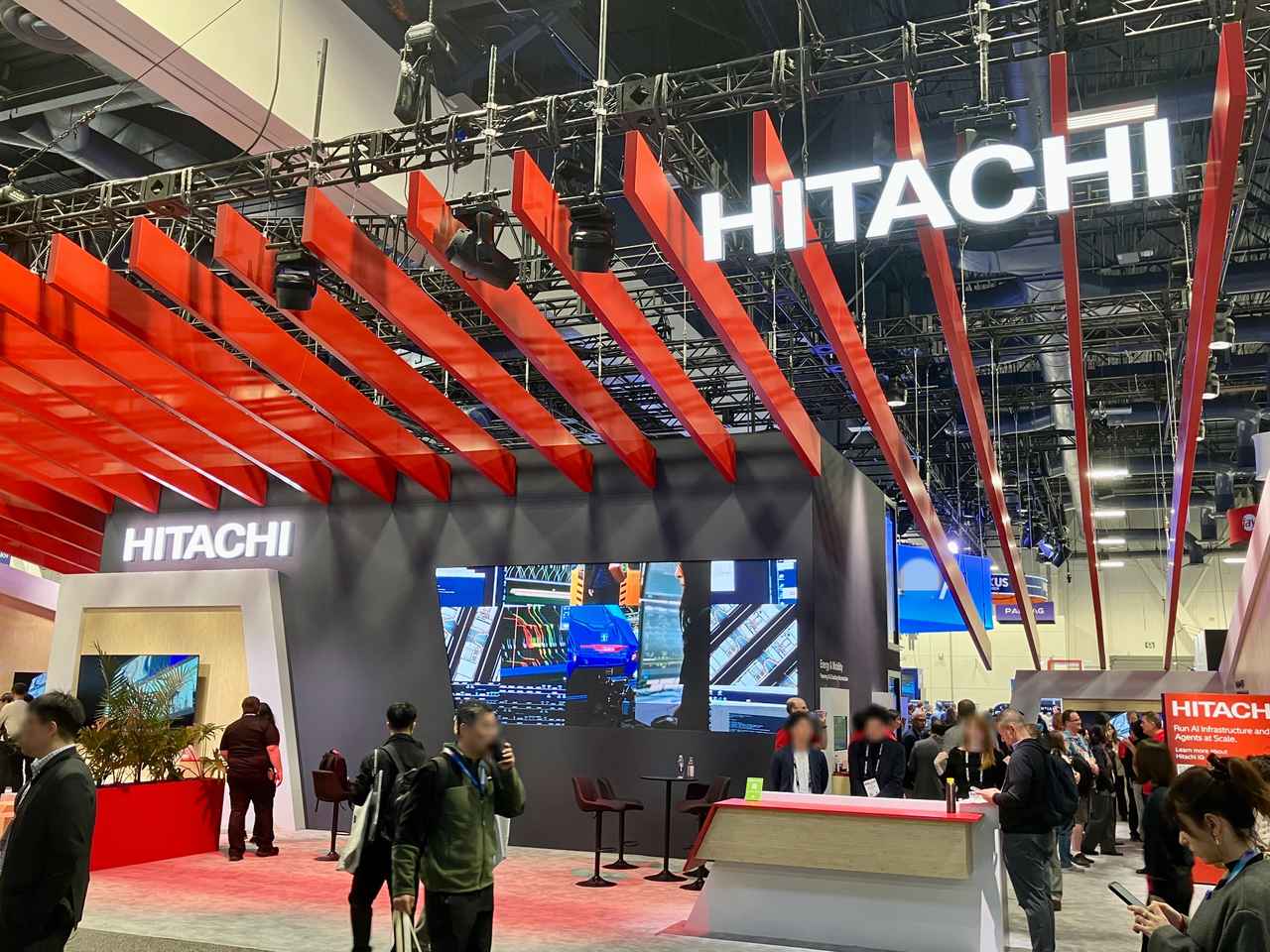 画像: 6つのZoneで表現した“日立の現在と未来” ― 展示の全体像