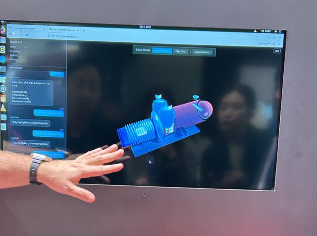 画像: AIを用いてメンテナンス手順をARでオーバーレイ表示するデモ