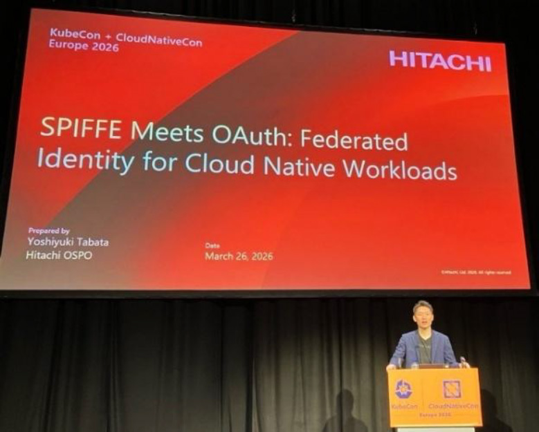 画像: 「KubeCon + CloudNativeCon Europe 2026」での講演の様子