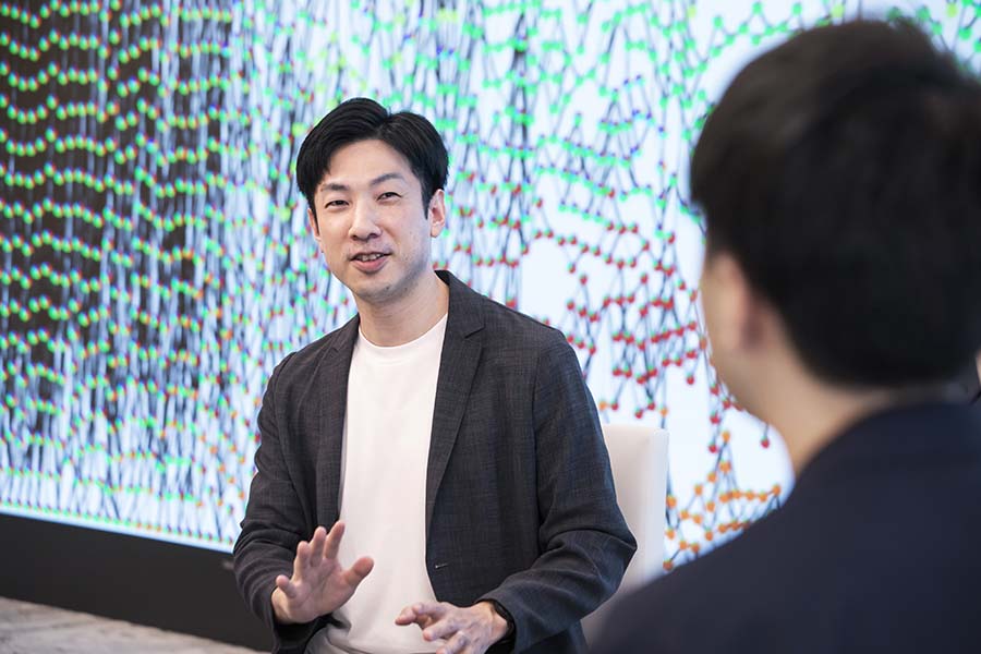 画像: 厳しい数字を見ながらも、前に進むシナリオ選択をしたと語る伊藤さん