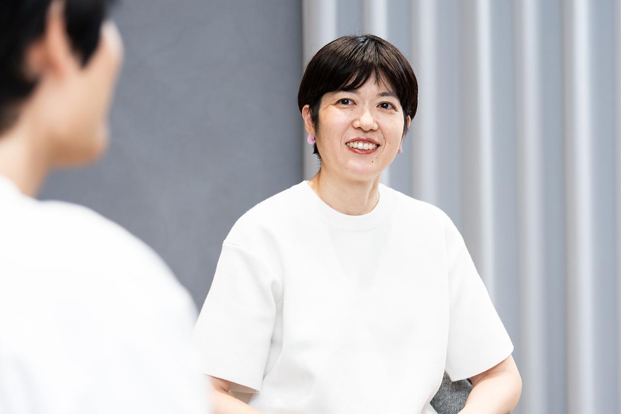 画像: Hinomizu leverages her design experience in service design work
