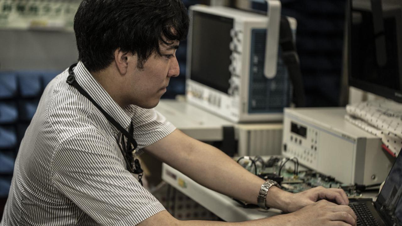 画像: Using special structured radio waves to understand the state of space-time