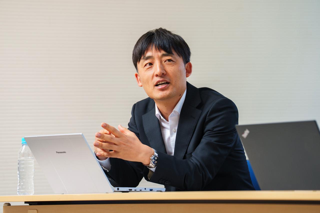画像: Naohisa Hashimoto explaining the cost challenges facing the commercialization of autonomous driving