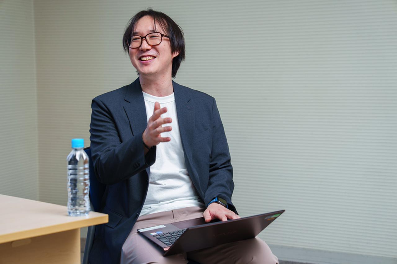 画像: Noriyasu Hasejima raising infrastructural issues from his experience in the co-creation project with Hitachi City
