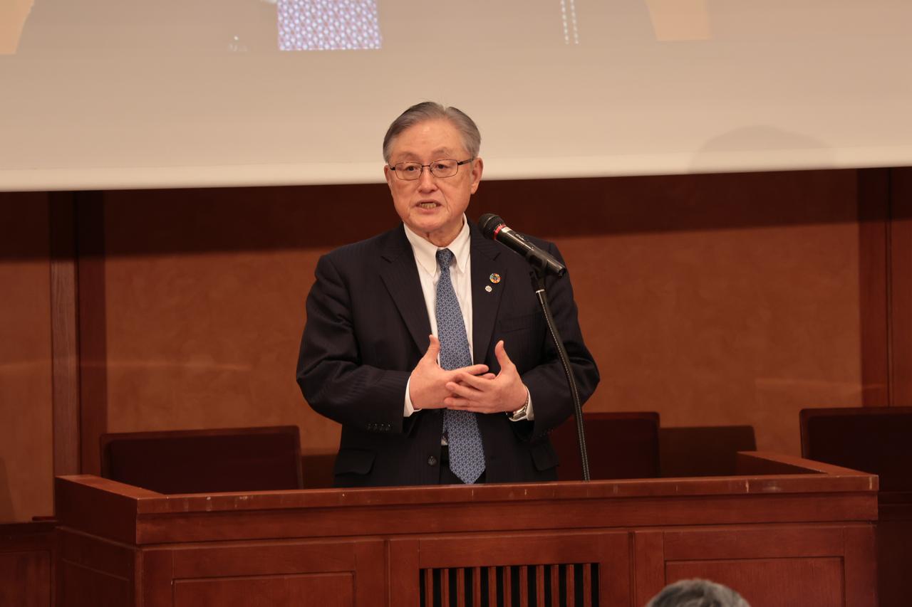 画像: Higashihara, Executive Chairman, Hitachi, Ltd.