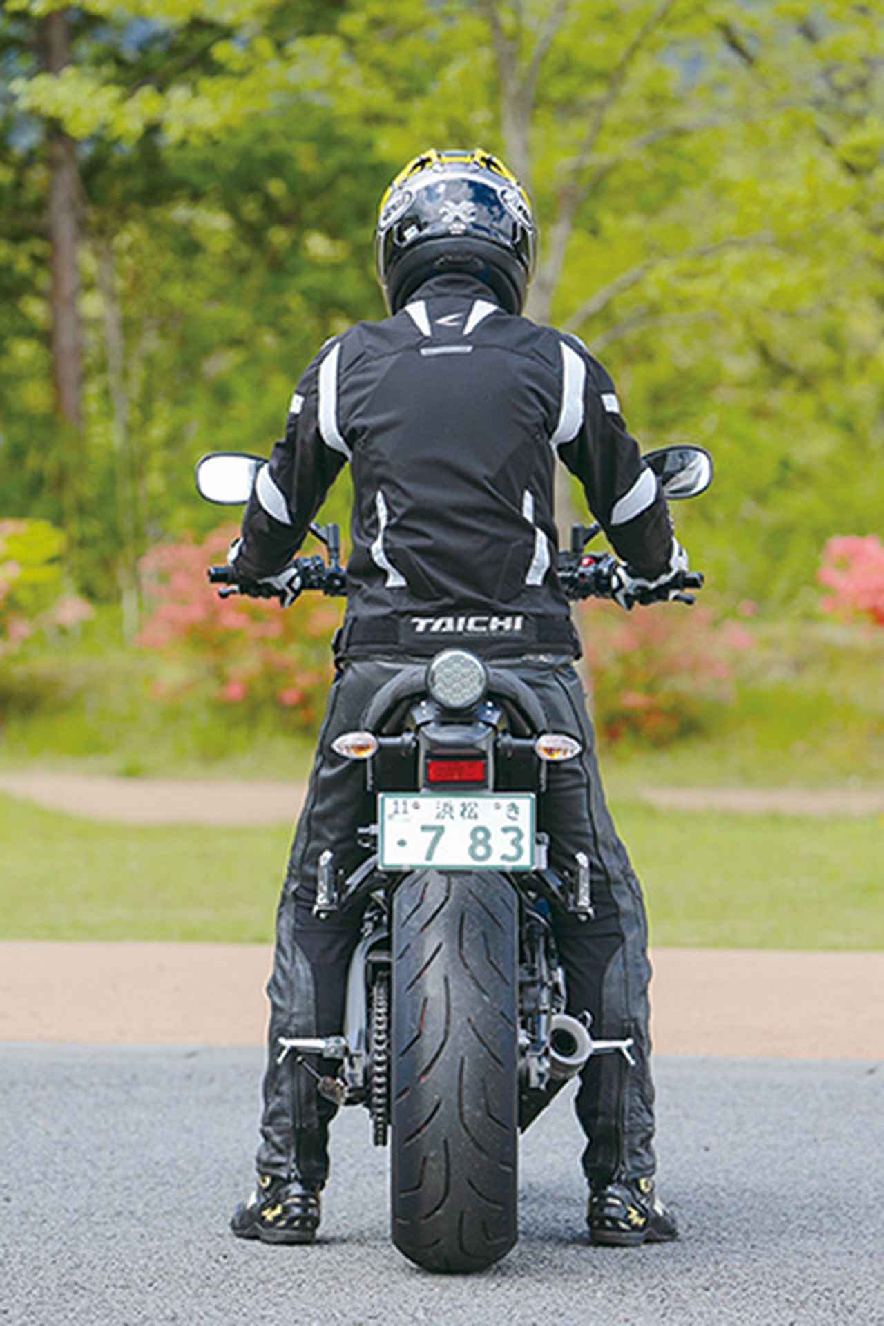 画像: 【図鑑】ヤマハの大型ネイキッドバイク『XSR900』の足つき・ライディングポジションや各部装備はどうだった?クラシカルなスタイリングとスポーティーな先進装備が融合!【チョイフル!中古バイク選びの参考書/YAMAHA XSR900(2019)】