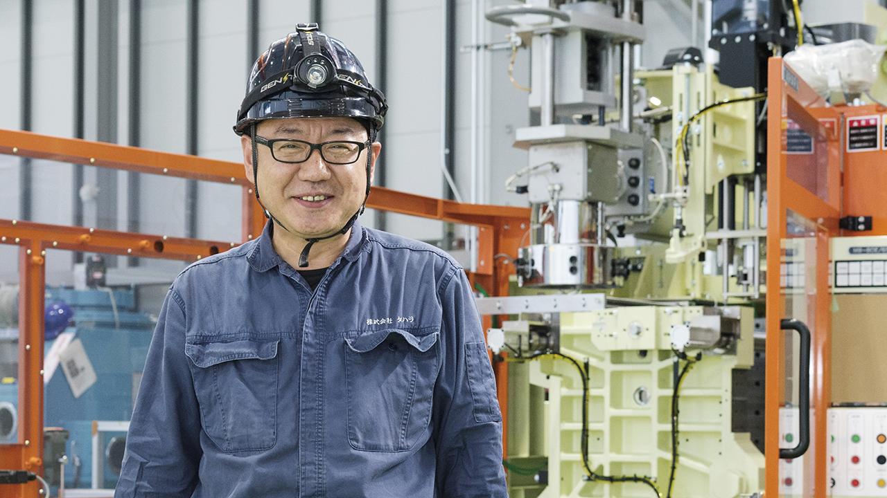 画像: 株式会社タハラ プラスチック 一級技能士 製造部 副部長 田中栄司 様