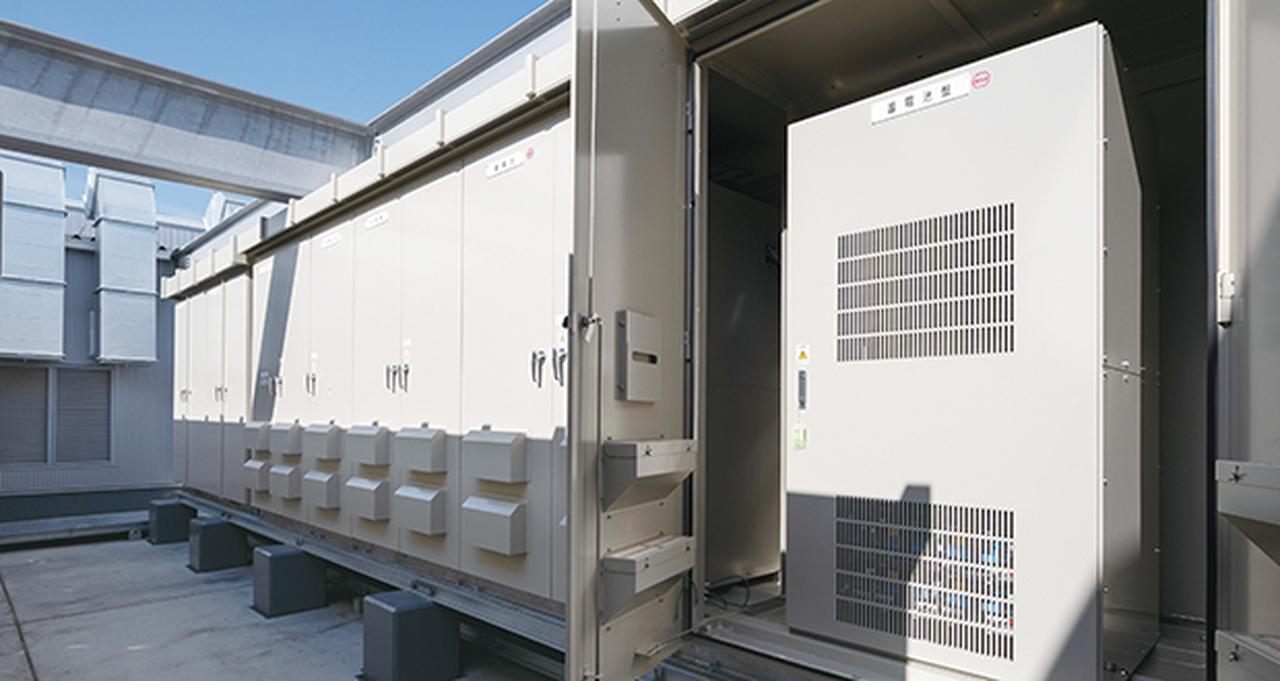 画像: 太陽光発電設備と連携した蓄電池設備(60kWh)