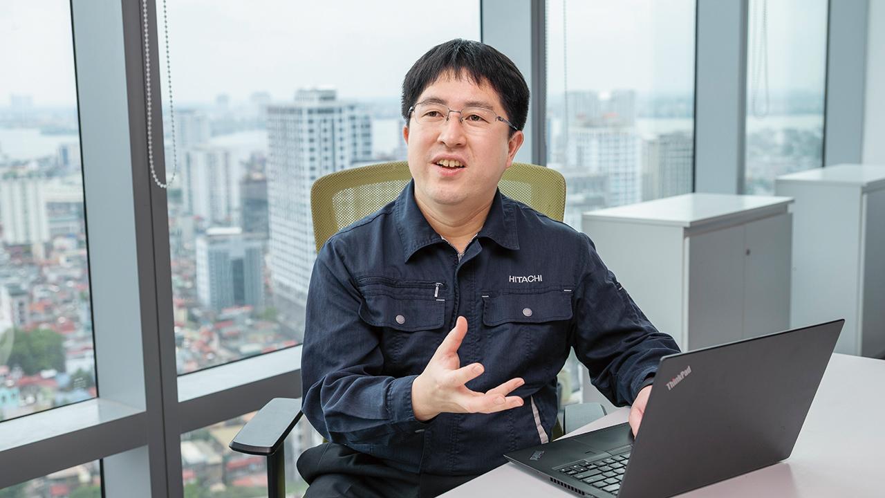 画像: 【熱きサービスエンジニア・15】
Hitachi Asia (Vietnam) Co., Ltd.　日立アジア（ベトナム）社
［空気圧縮機 ベトナム編］