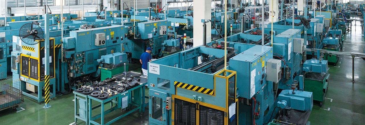 画像: 圧縮エアーは四輪工場の主要な生産設備の動力として活用