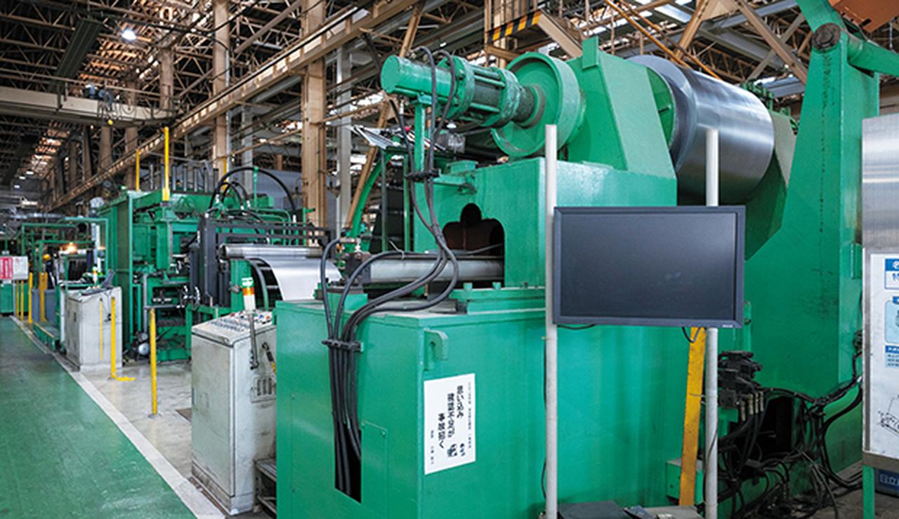 画像: 波リブタンク製造ライン