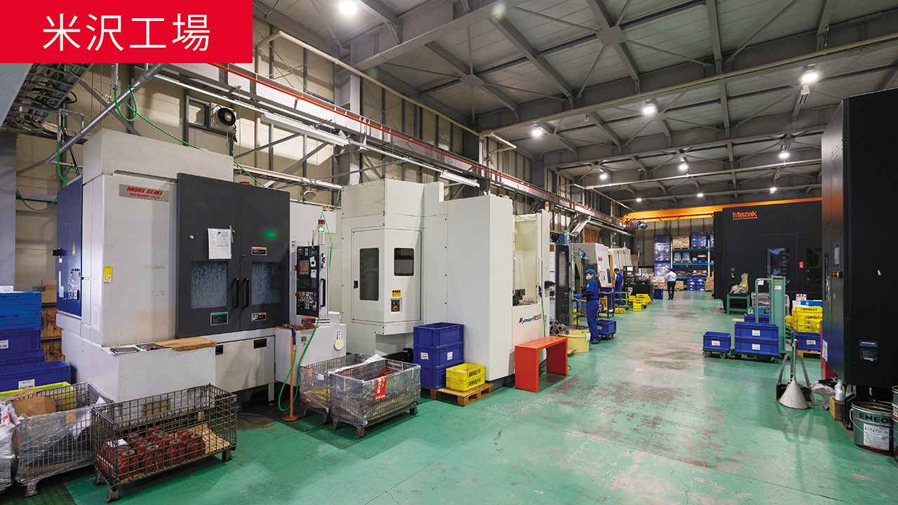 画像: 最新鋭のマシニングセンタがずらりと並ぶ