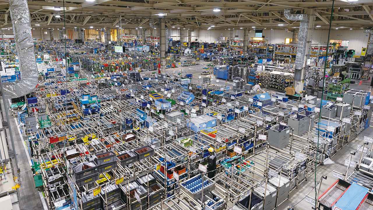 画像: モジュール化された広大な組立工場