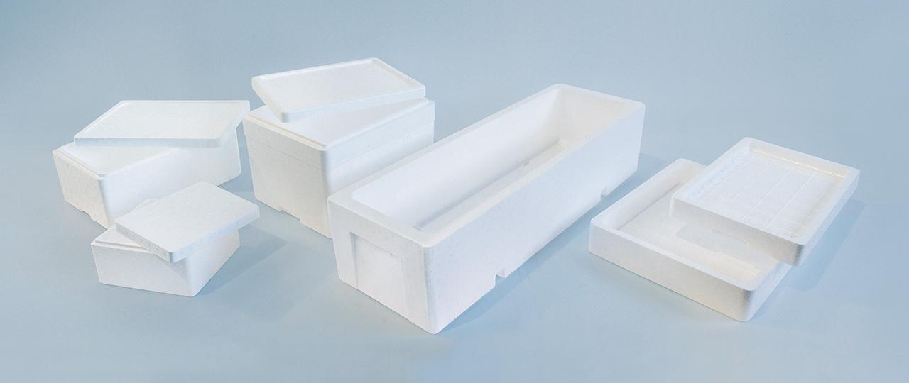 画像: 化成品事業部門の主力製品である、鮮魚、野菜などの農水産物を、 水漏れなく鮮度を保ったまま輸送できる発泡スチロール製容器