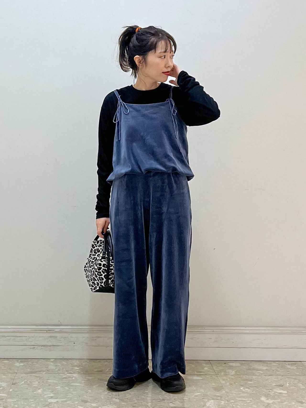 courreges ベロア　セットアップ　ブルー 着まわし力たかーっ！！【グローバルワーク】別々でも着られる「ベロア