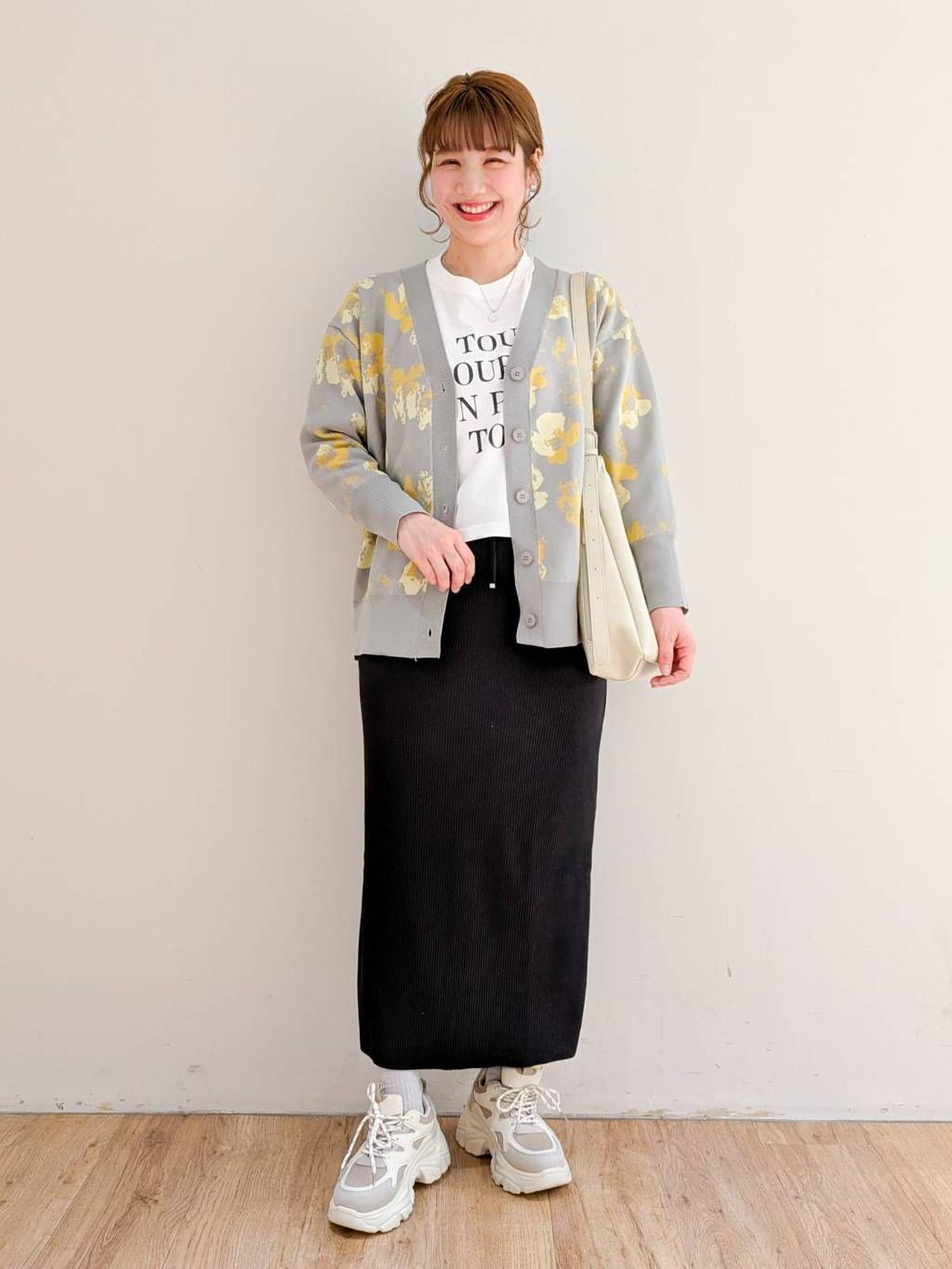 春の『一軍』に任命！【ローリーズファーム】今っぽ「花柄カーディガン