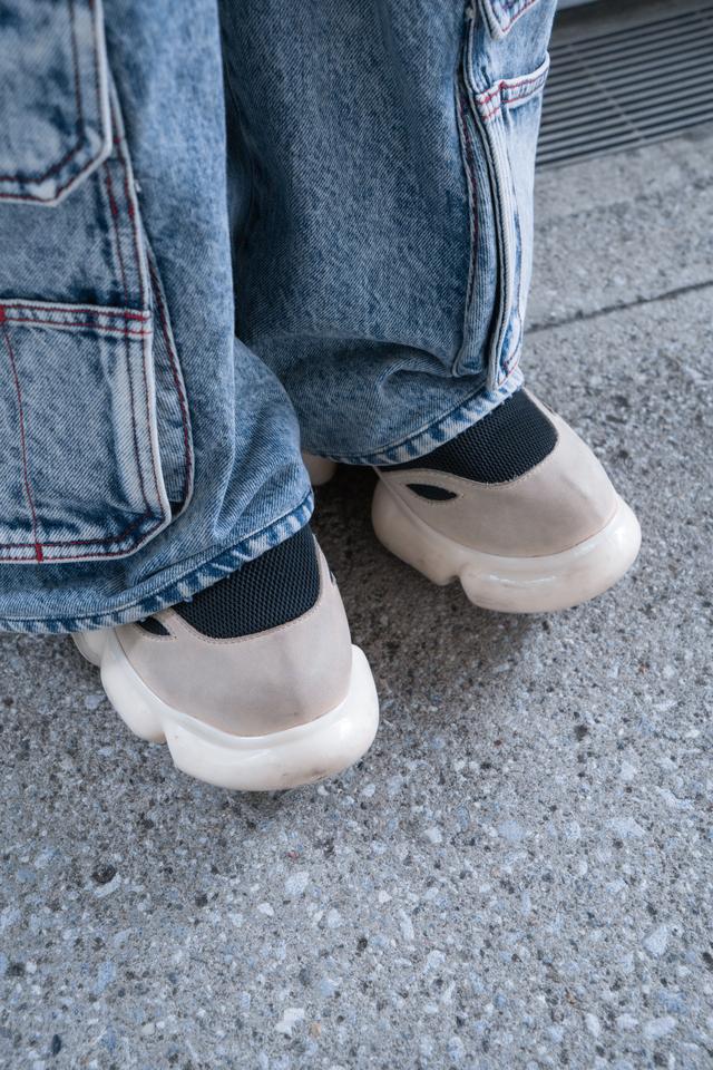 画像5: カジュアル目のストリートコーデで、メンズライクを可愛らしく着こなす!