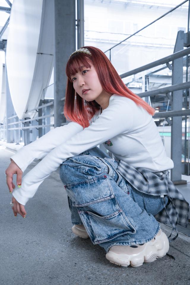 画像4: カジュアル目のストリートコーデで、メンズライクを可愛らしく着こなす!