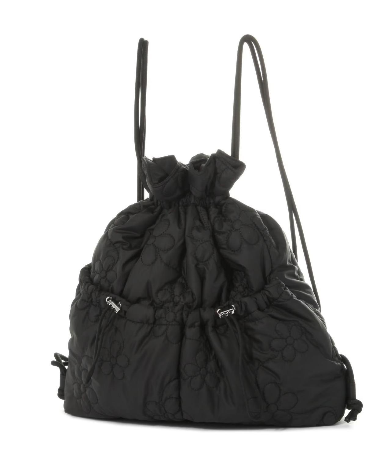 バッグに「軽さ」を求める人へ！【niko and 】サッと持ち歩ける