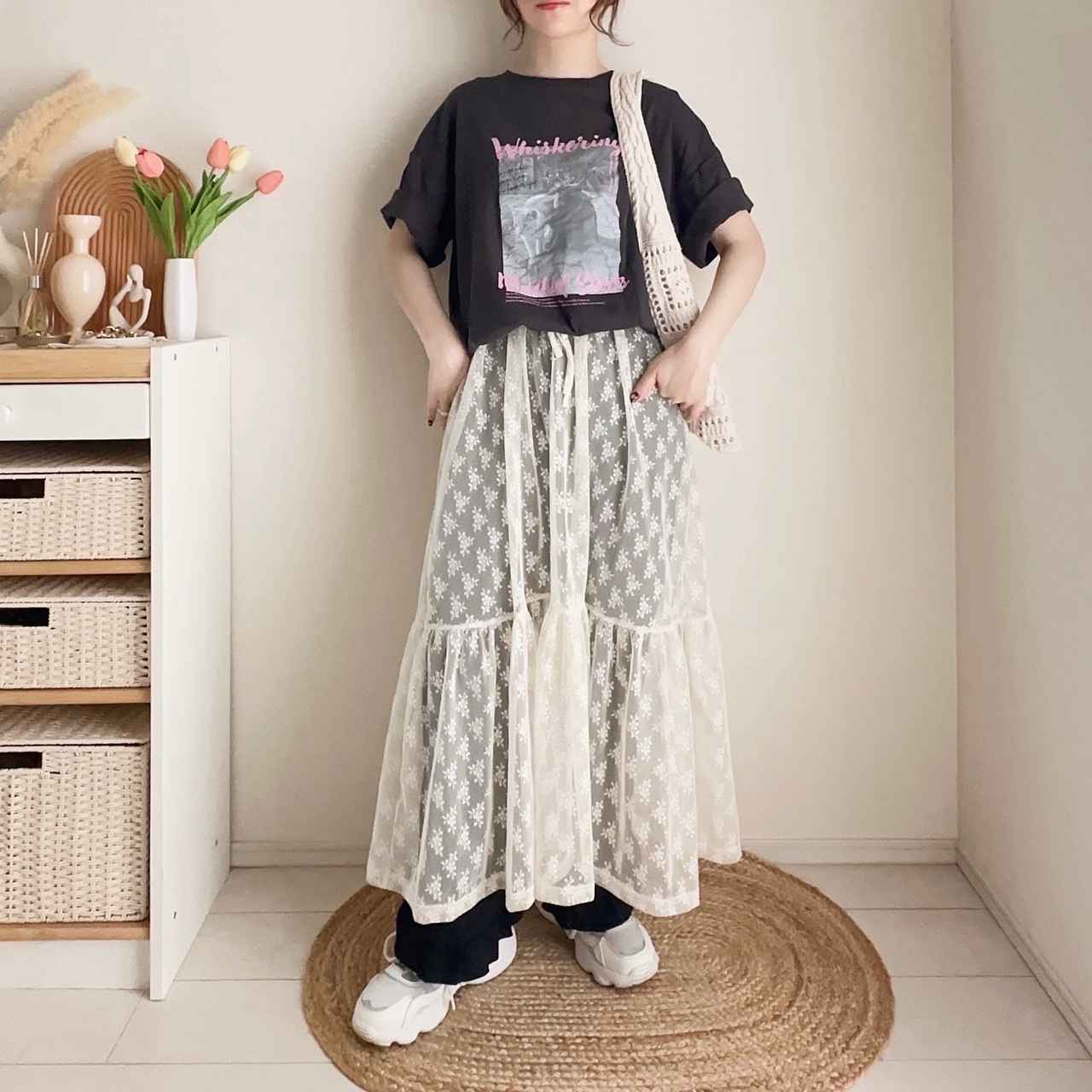 画像: Tシャツを上からレイヤード