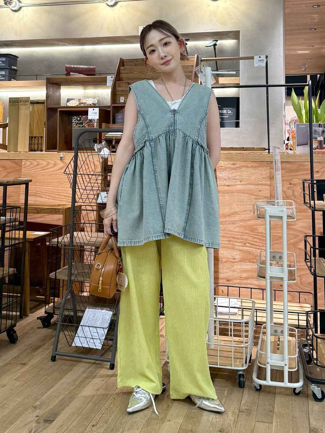 画像1: 出典：and ST
