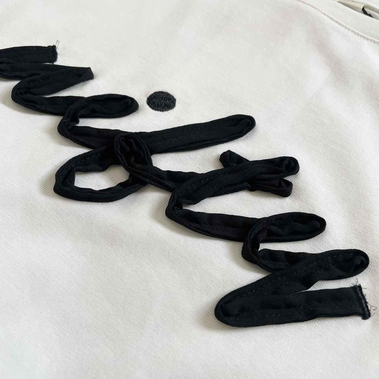 画像2: コード刺繍でロゴ?