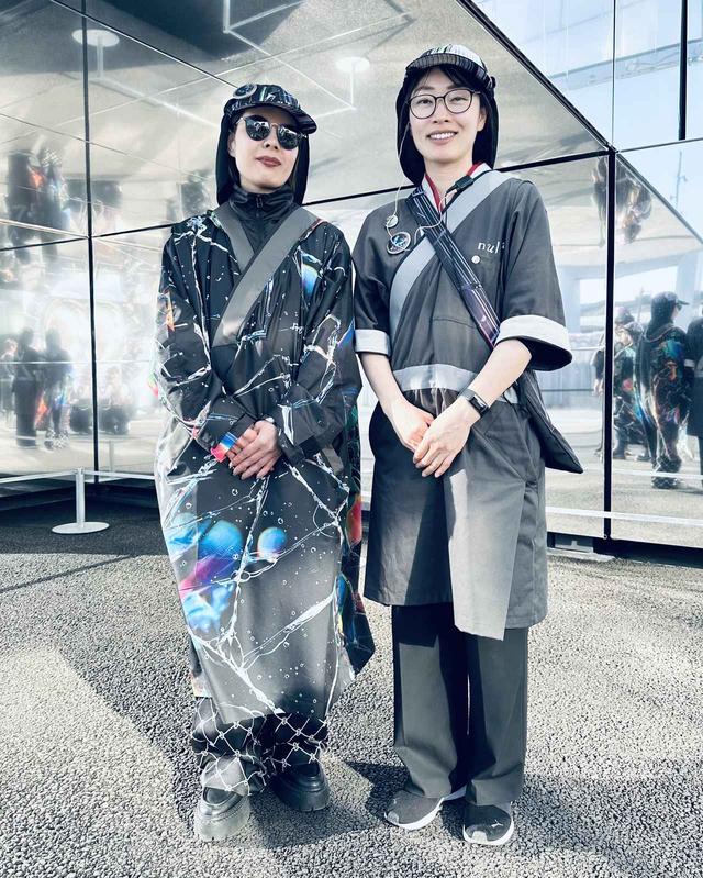 大阪関西万博 カナダ館スタッフユニフォーム 長袖シャツ 大阪関西万博