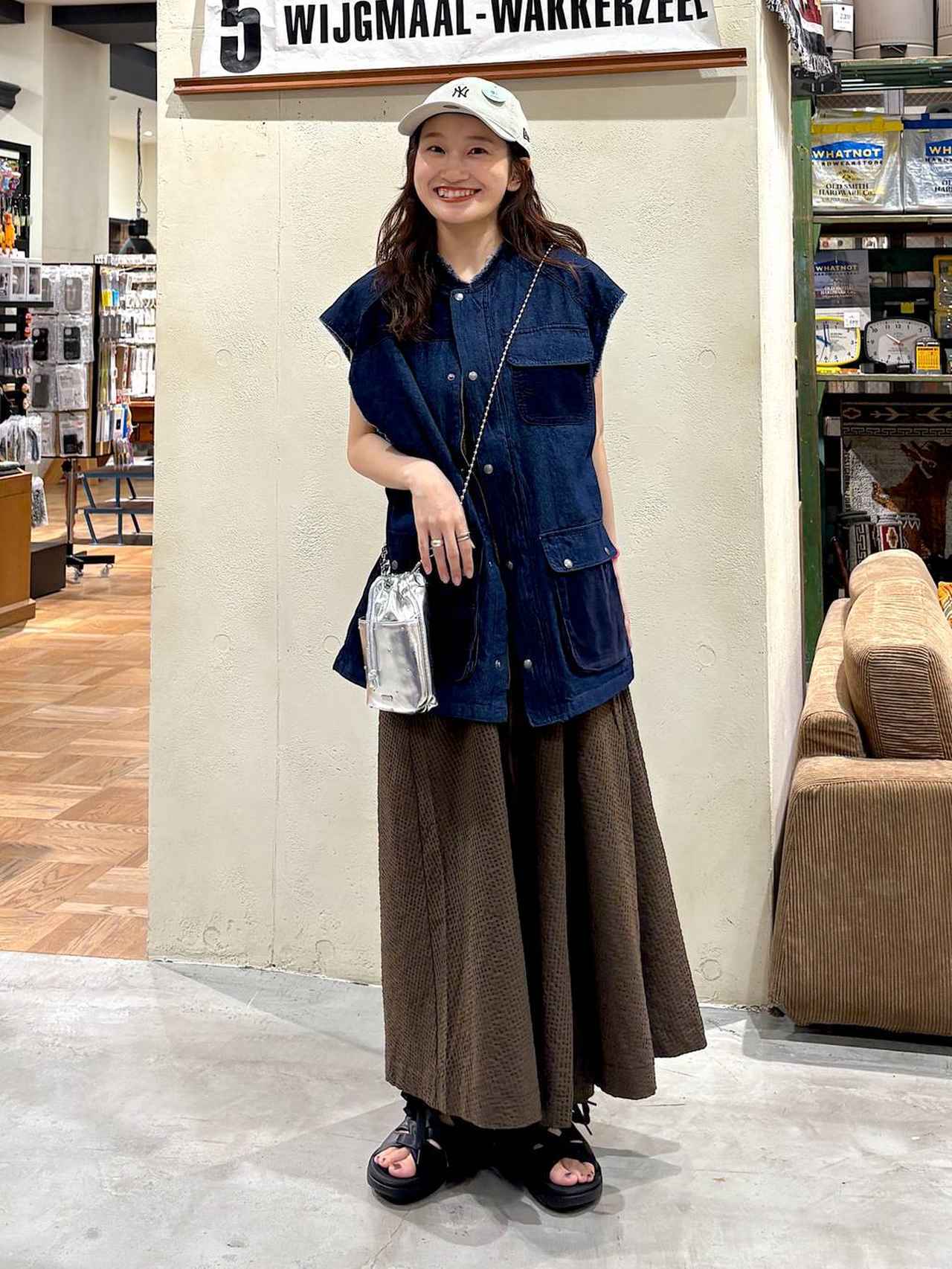 画像1: 出典:and ST