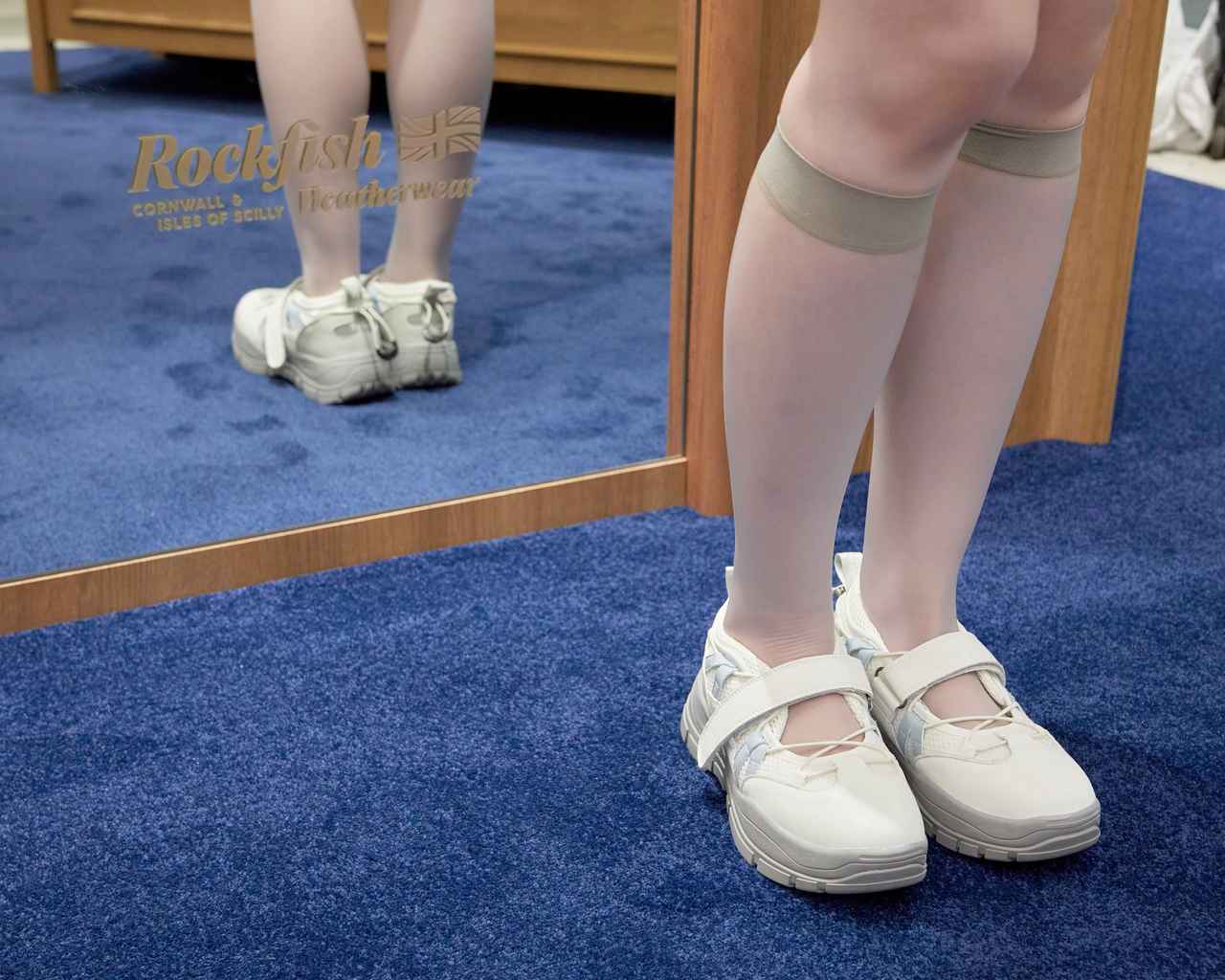 画像: BRYN VELCRO SNEAKERS（MESH)　￥17,600