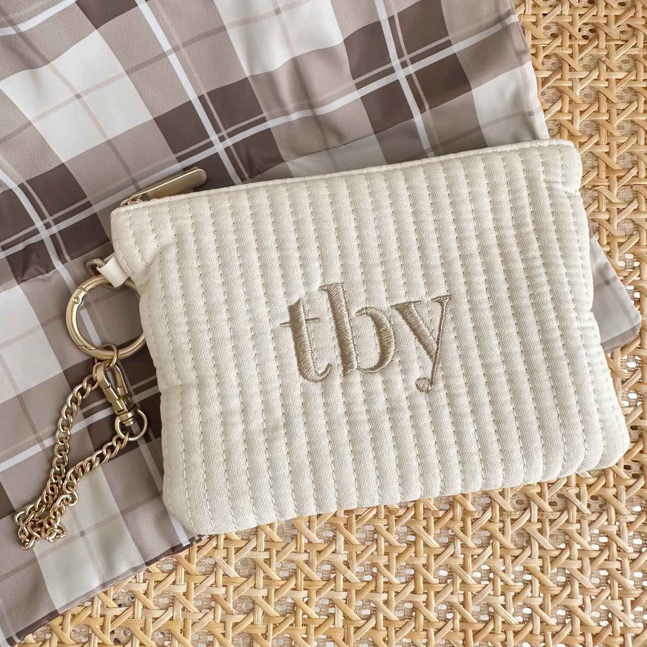 画像: tbyロゴ入りキルティングポーチ