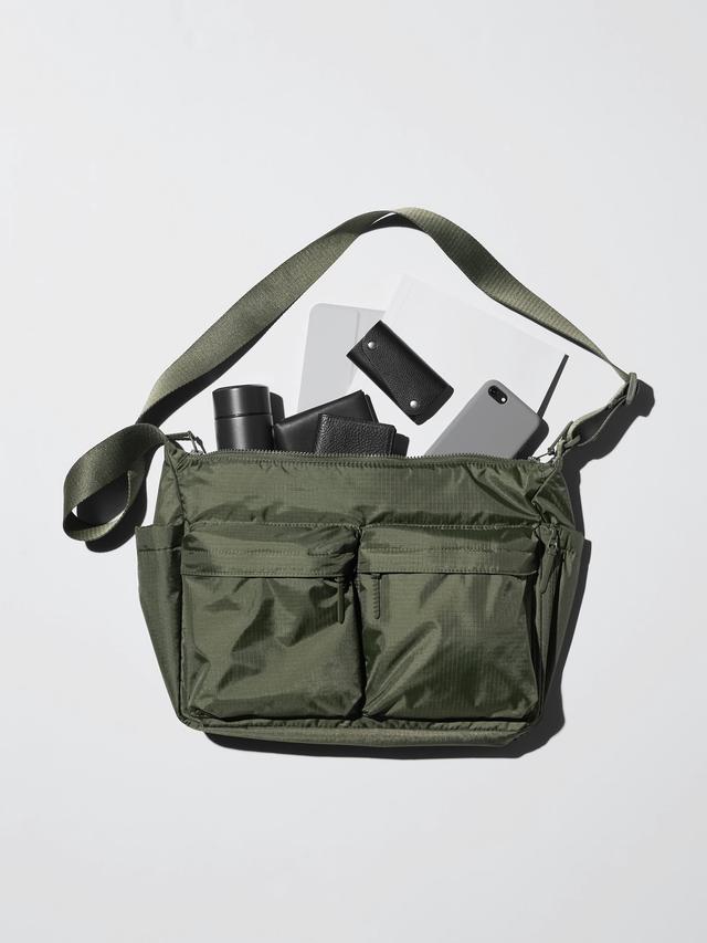 ユニクロ　バック 週7でガシガシ頼りたい！【ユニクロ】コスパ満点♡「お利口