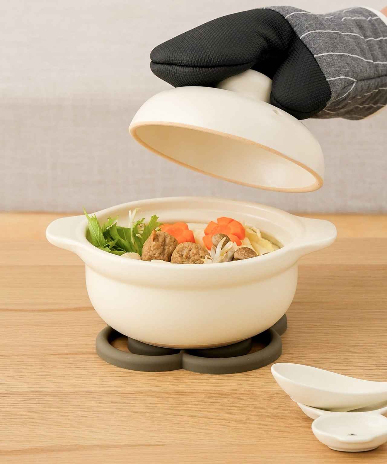 画像1: 出典：3COINS